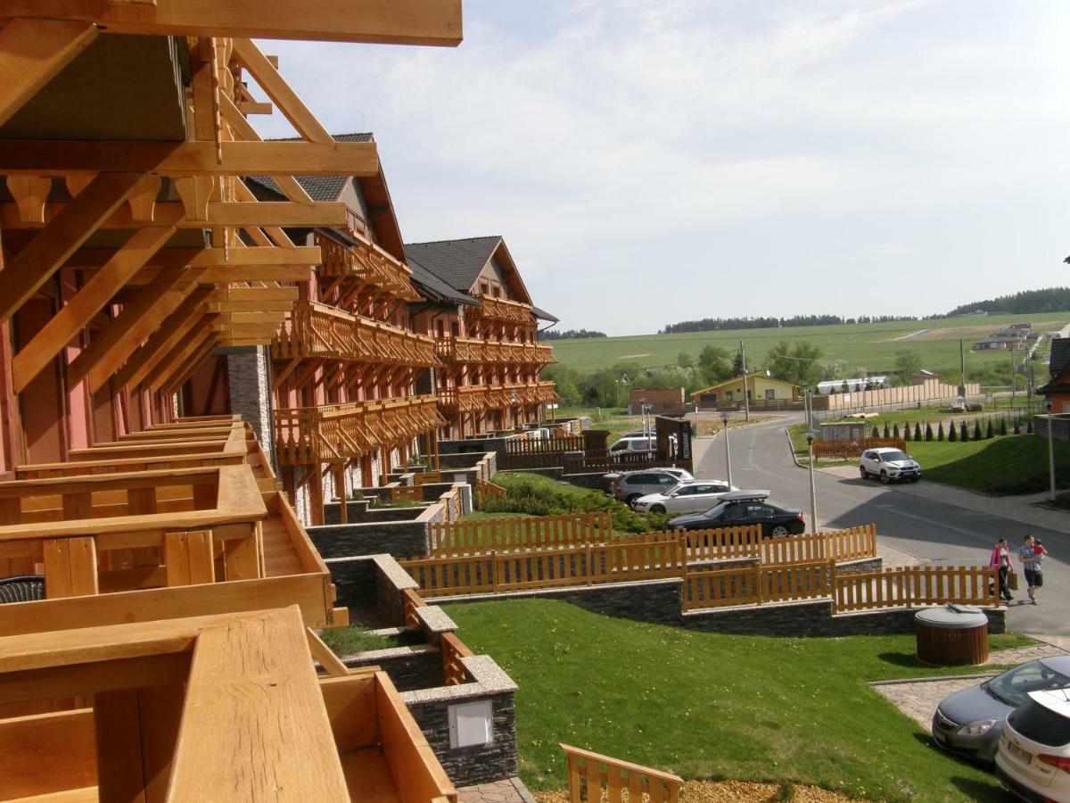 Terezia Tatry - Golf Apartment เวลคา ลอมนิตซา ภายนอก รูปภาพ