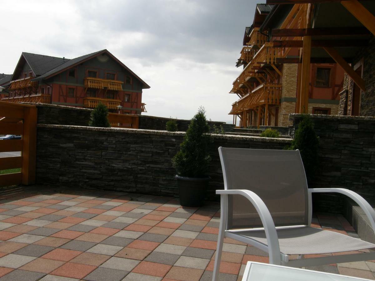 Terezia Tatry - Golf Apartment เวลคา ลอมนิตซา ภายนอก รูปภาพ